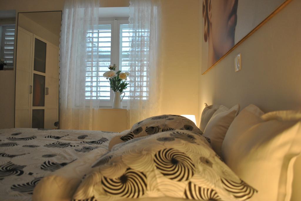 Apartment Optimist Makarska Camera foto