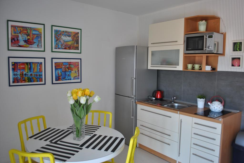 Apartment Optimist Makarska Esterno foto